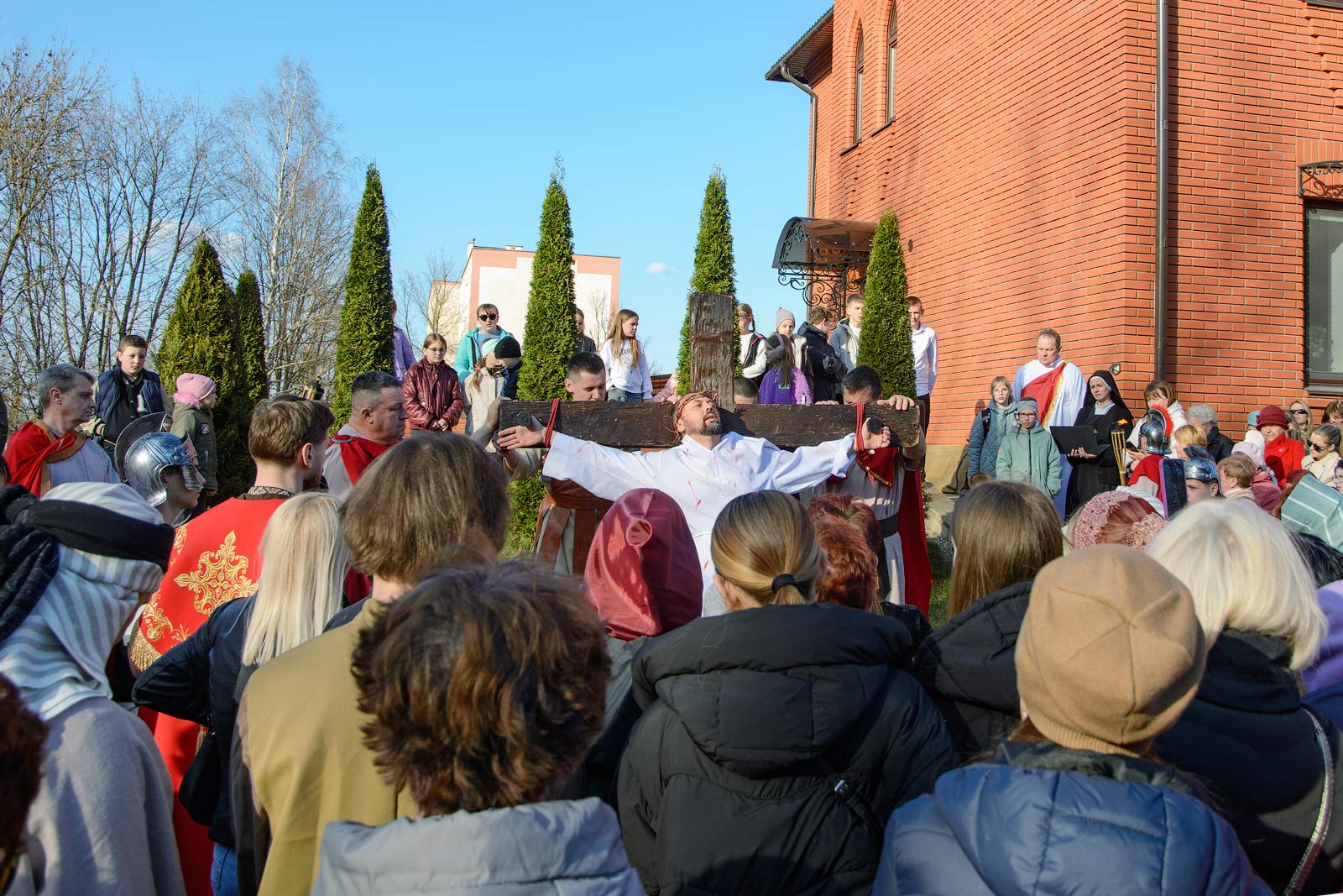 04_04_2026_tryduum2080